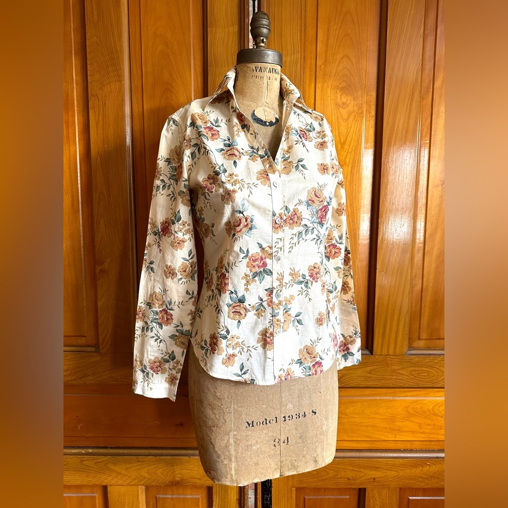 Massimo Dutti Women fine cotton print shirt blouse embroidered size 8ish